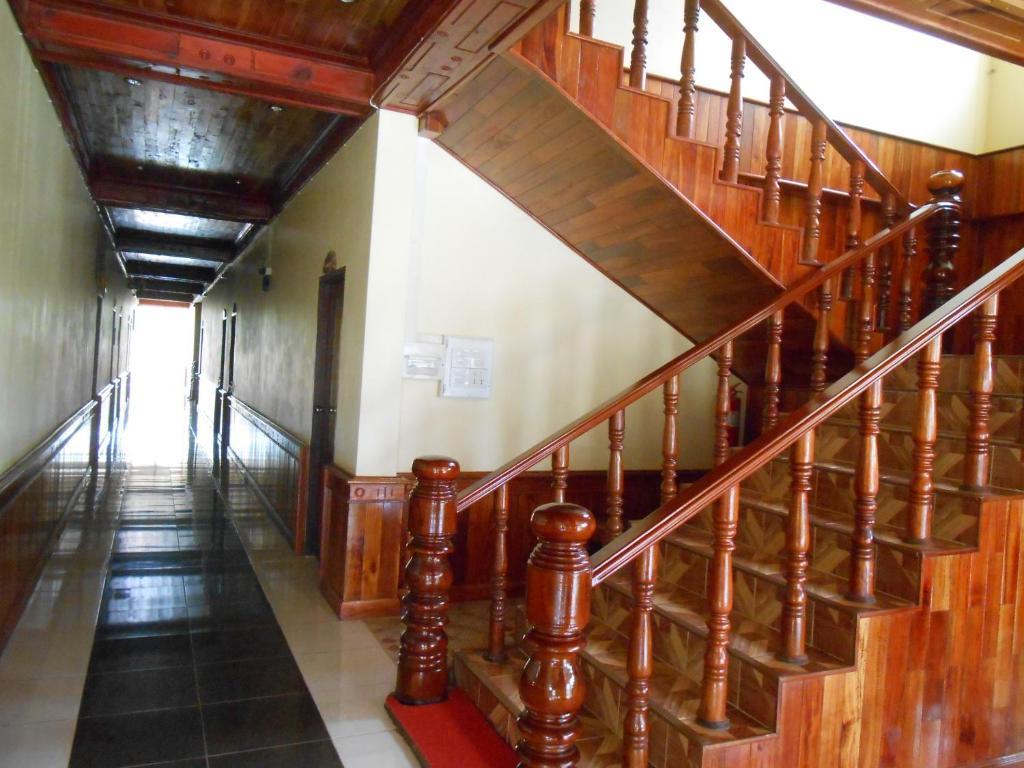 Khampaseuth Hotel Vang Vieng Esterno foto