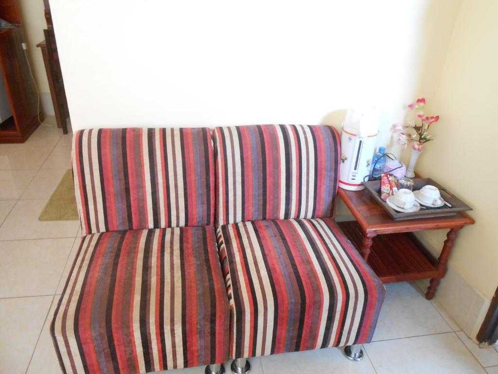 Khampaseuth Hotel Vang Vieng Esterno foto