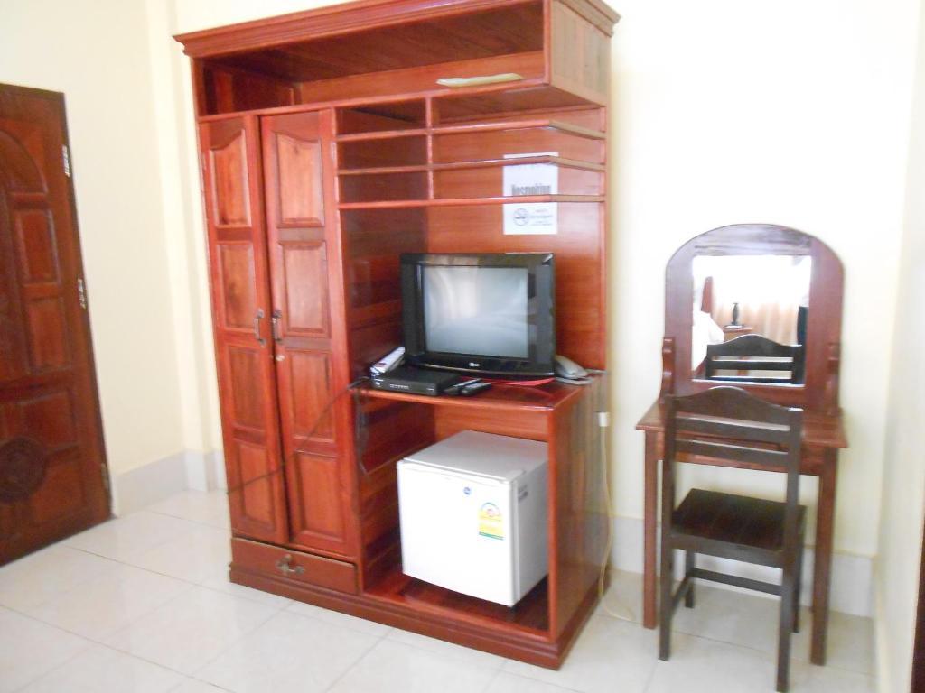 Khampaseuth Hotel Vang Vieng Esterno foto